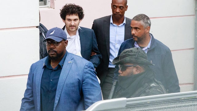 Bankman-Fried Heads to Airport After Judge Approved Extradition