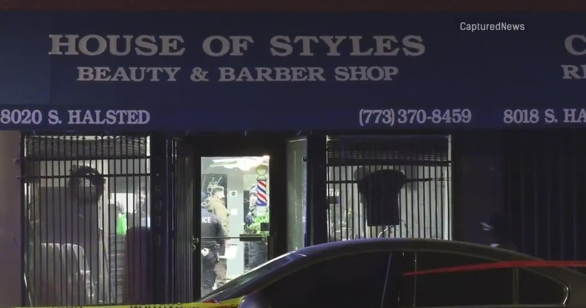 Man killed during shooting inside South Side barbershop - CBS Chicago