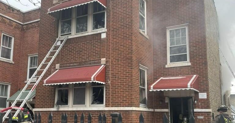 One person dead in Austin apartment fire - CBS Chicago