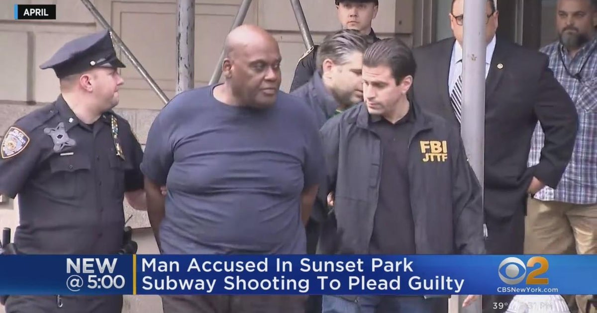 Subway shooting suspect Frank James wants to plead guilty - CBS New York