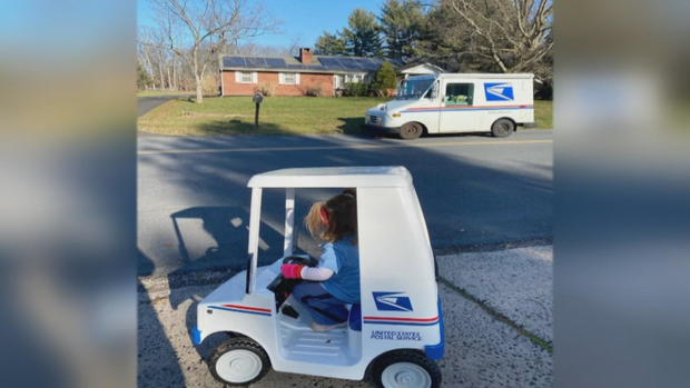 17vo-3-year-old-mail-carrier-frame-236.jpg 