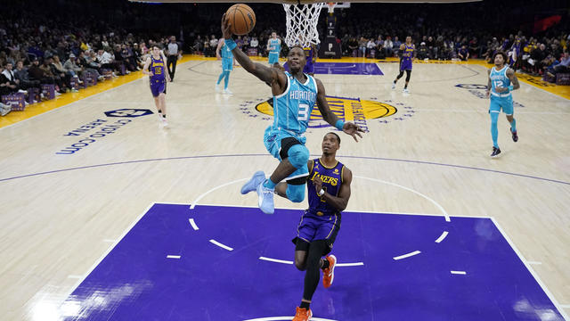 Hornets Lakers Basketball 