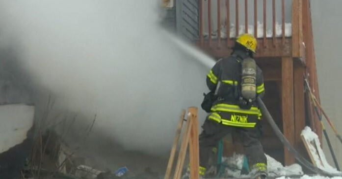 1 dead, firefighter suffers thirddegree burns while battling north