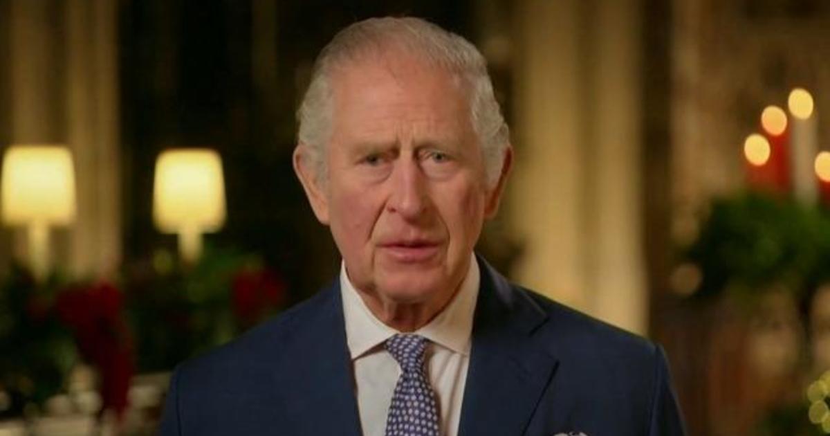 King Charles III honors late queen in his first Christmas message