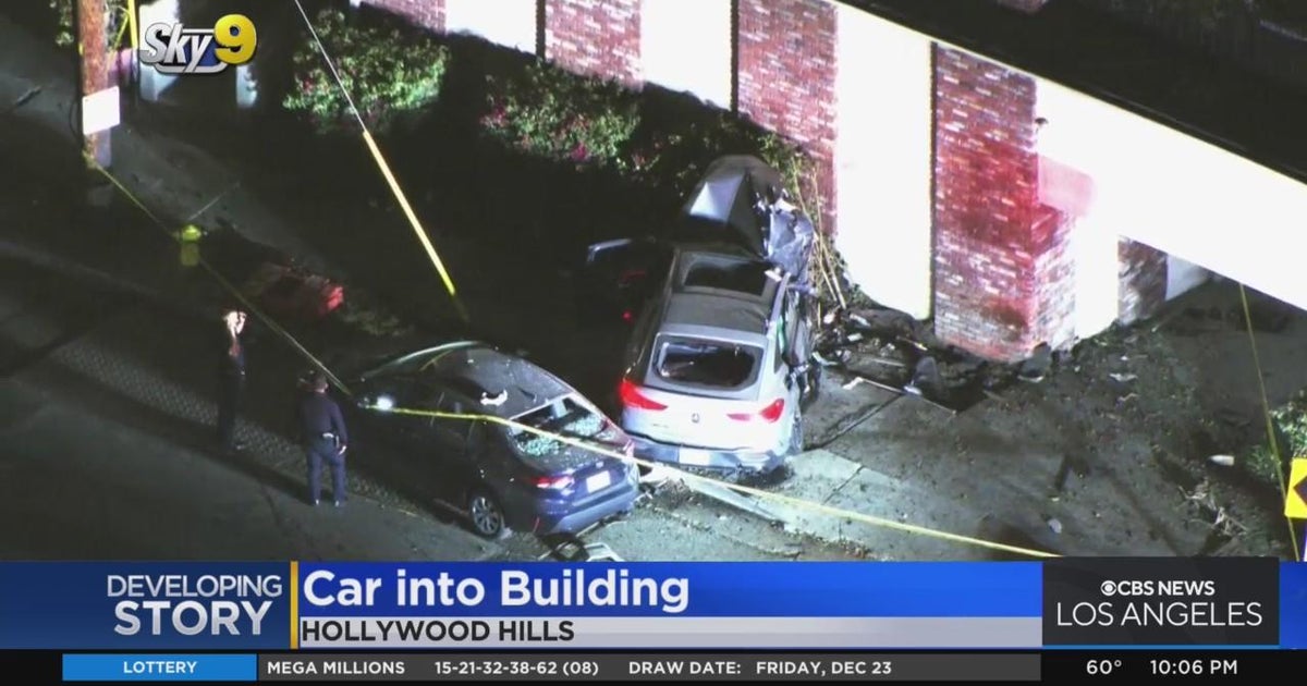 1 person in critical condition after vehicle crashes into Hollywood ...