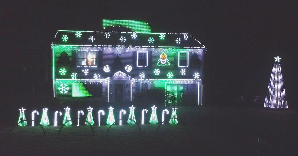 Bellingham family's spectacular holiday light show raises money for