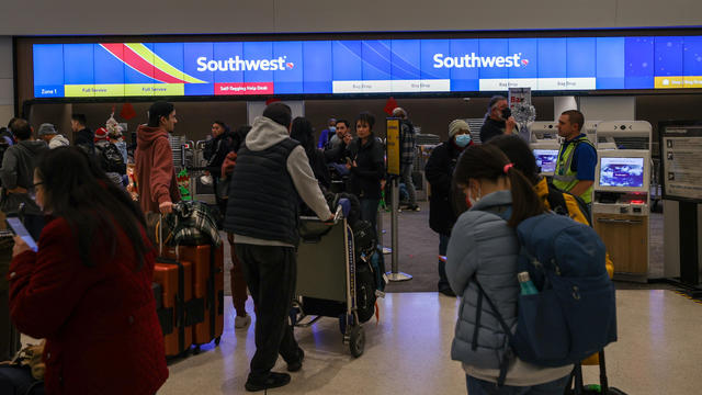 Southwest cancels more than 2,800 flights 