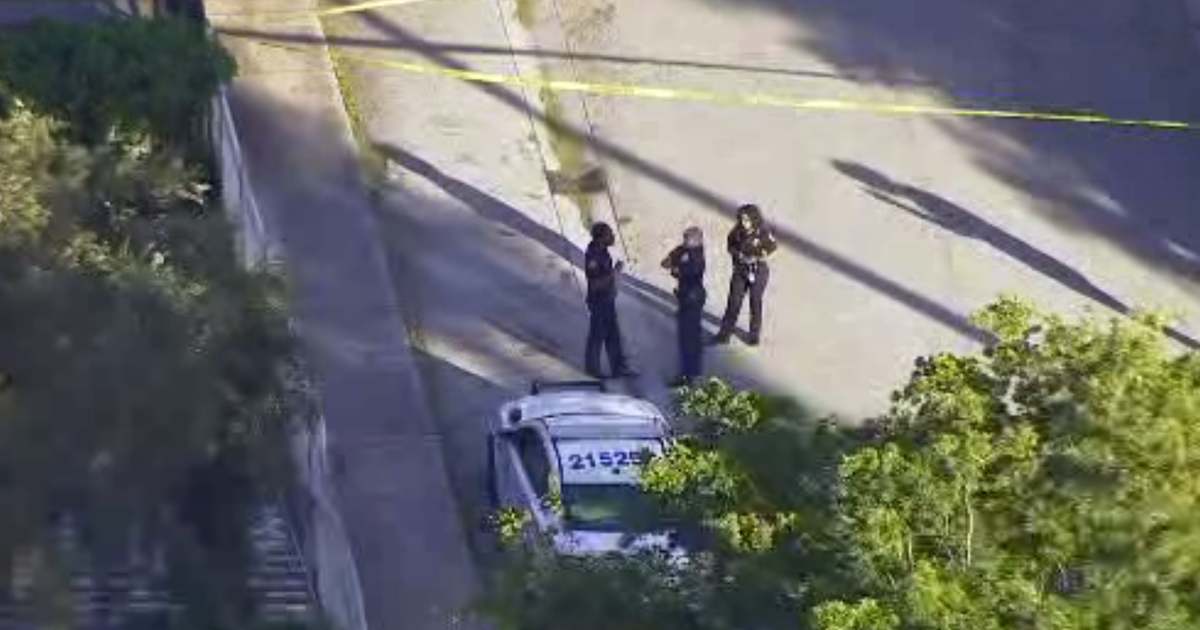 Miami police investigating after man shot, critically injured - CBS Miami