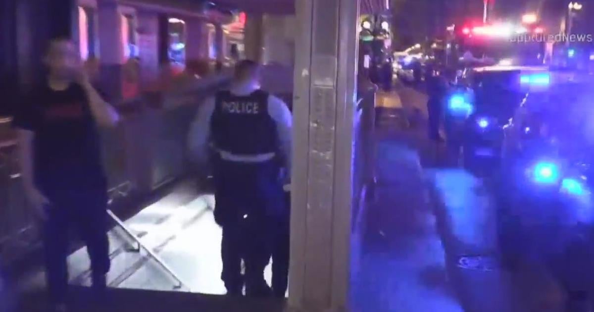 3 in custody after attack on CTA Red Line train in the Loop - CBS Chicago