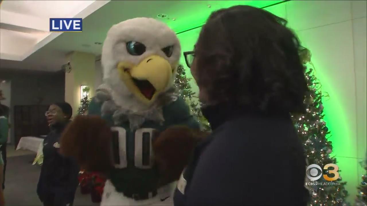 Eagles cheerleaders, Swoop surprise local team heading to nationals - CBS  Philadelphia