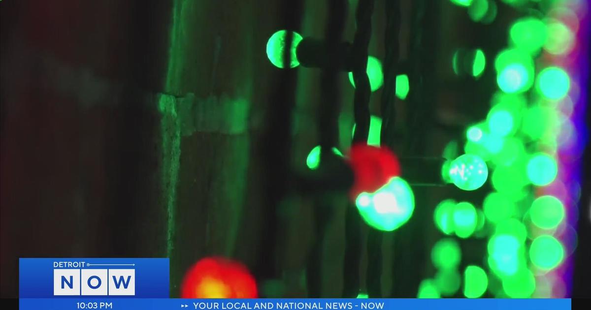 When should you take down your Christmas lights? CBS Detroit