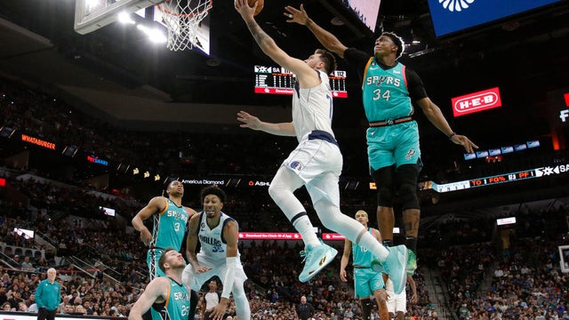 Dallas Mavericks v San Antonio Spurs 
