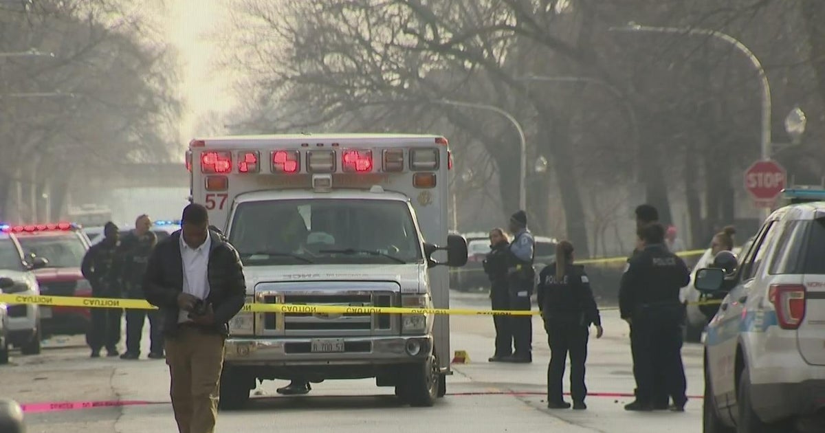 1 teen killed, 3 others wounded in Washington Park shooting - CBS Chicago