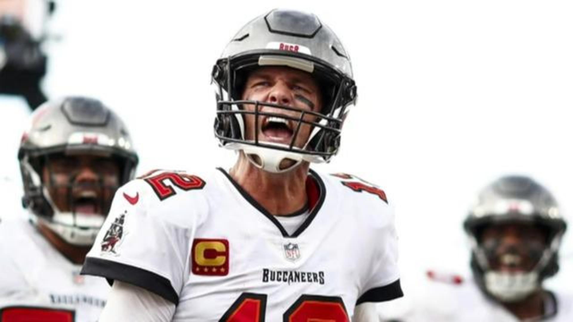 Buccaneers: Gisele Bundchen trashes offensive line performance in Tom  Brady's last game