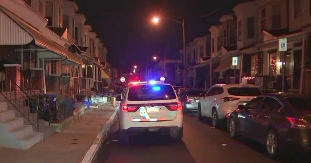 Man critical after carjacking, shooting in West Philadelphia CBS