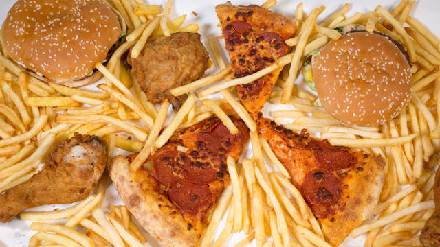 fast food - unhealthy food - fried food 