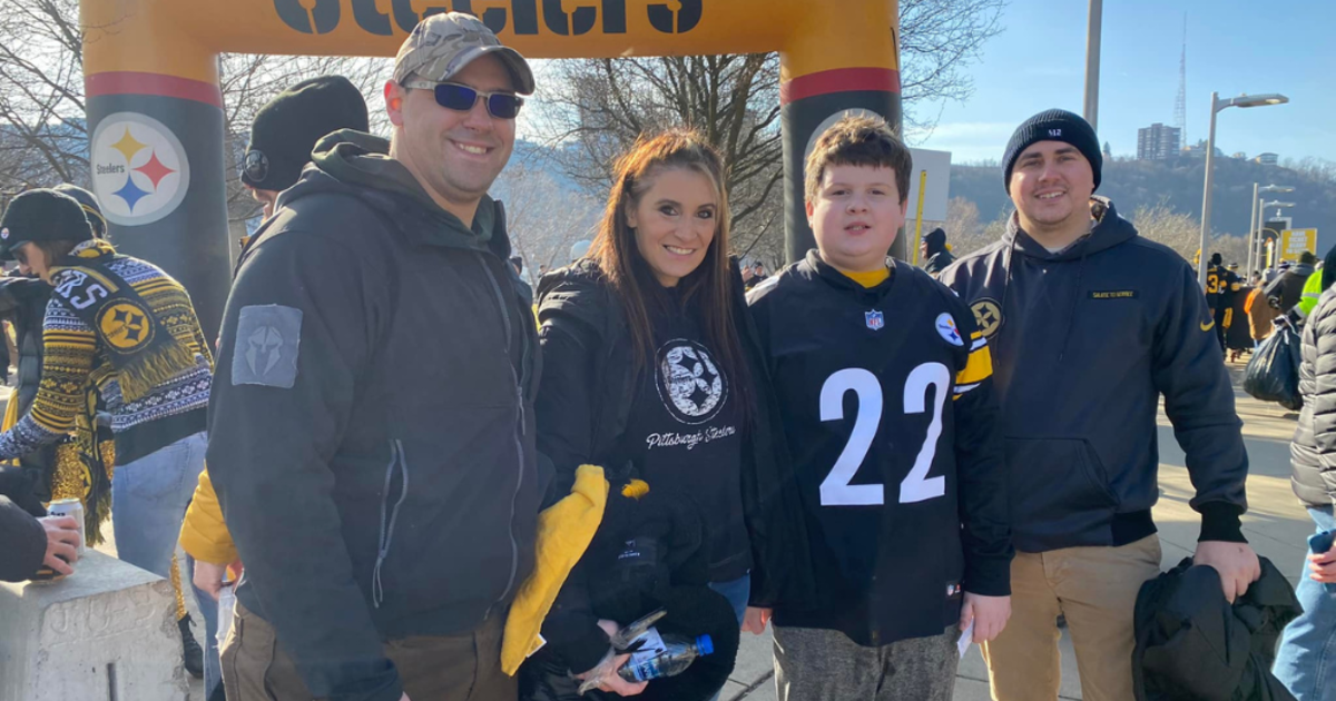 Boy gets to watch Steelers game wearing signed jersey after burglar steals  Christmas presents - CBS Pittsburgh