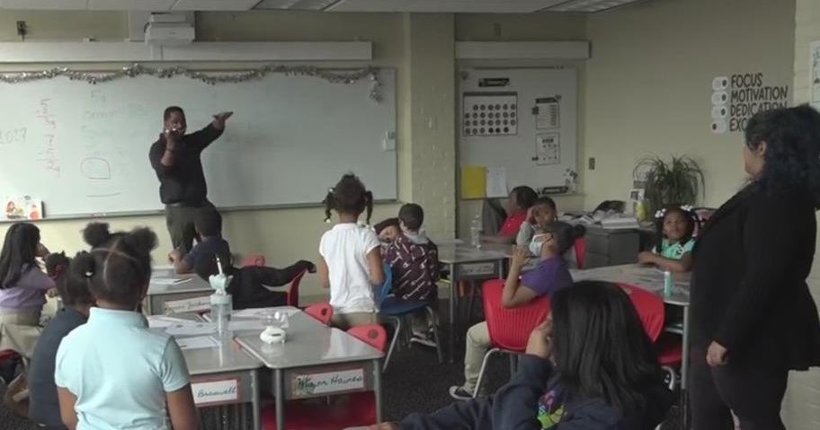Proposal would give Pennsylvania parents time off to volunteer in schools - Vimarsana News