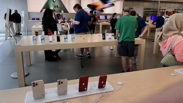 Maryland Apple Store Votes To Unionize, First In The Nation 