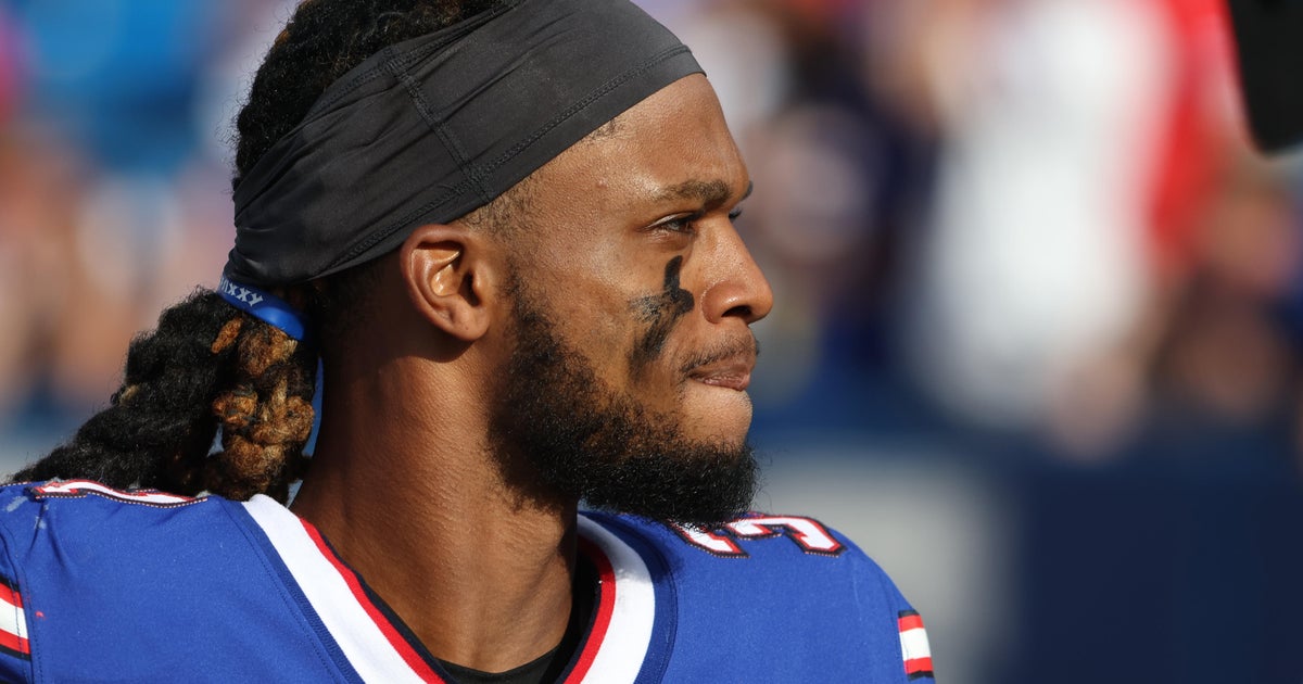 Buffalo Bills' Damar Hamlin Suffers Cardiac Arrest During Monday Night  Football - CNET