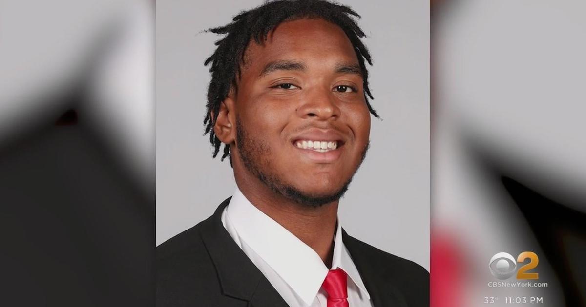 Who are Devin Willock's parents? Everything you need to know about deceased  Georgia OL's family