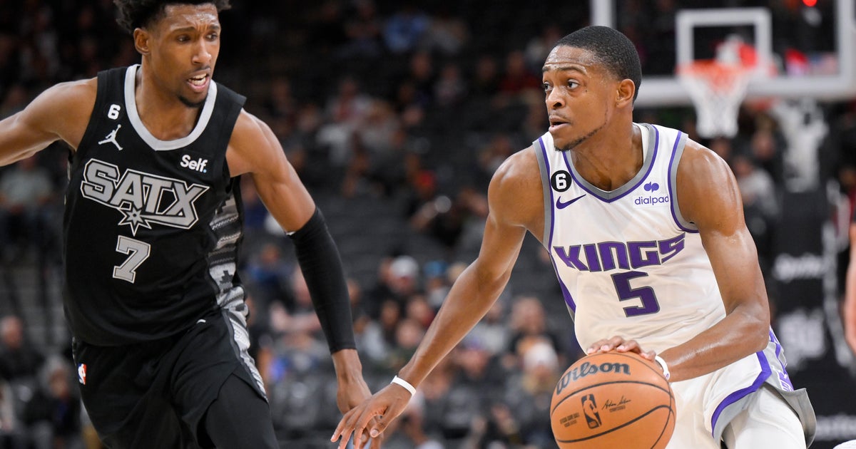 Kings roll past Spurs, extend winning streak to 4 games