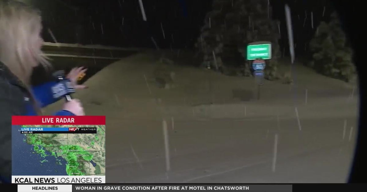 Sierra snowfall: Gift for skiers, headache for drivers - CBS Los Angeles