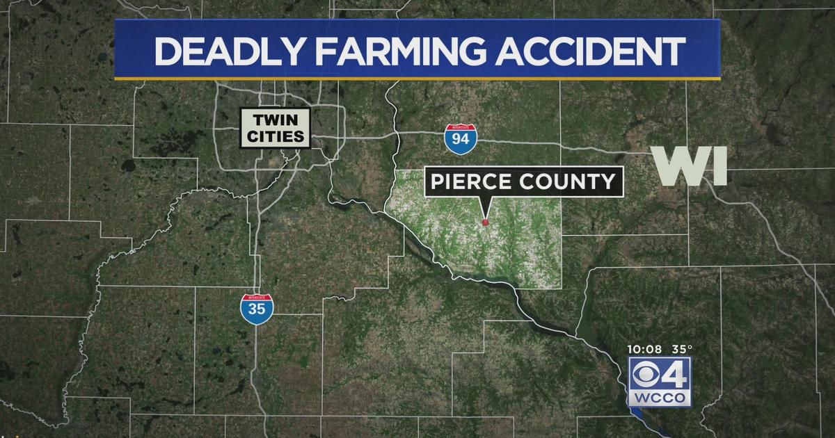 Wisconsin man killed by hay bales