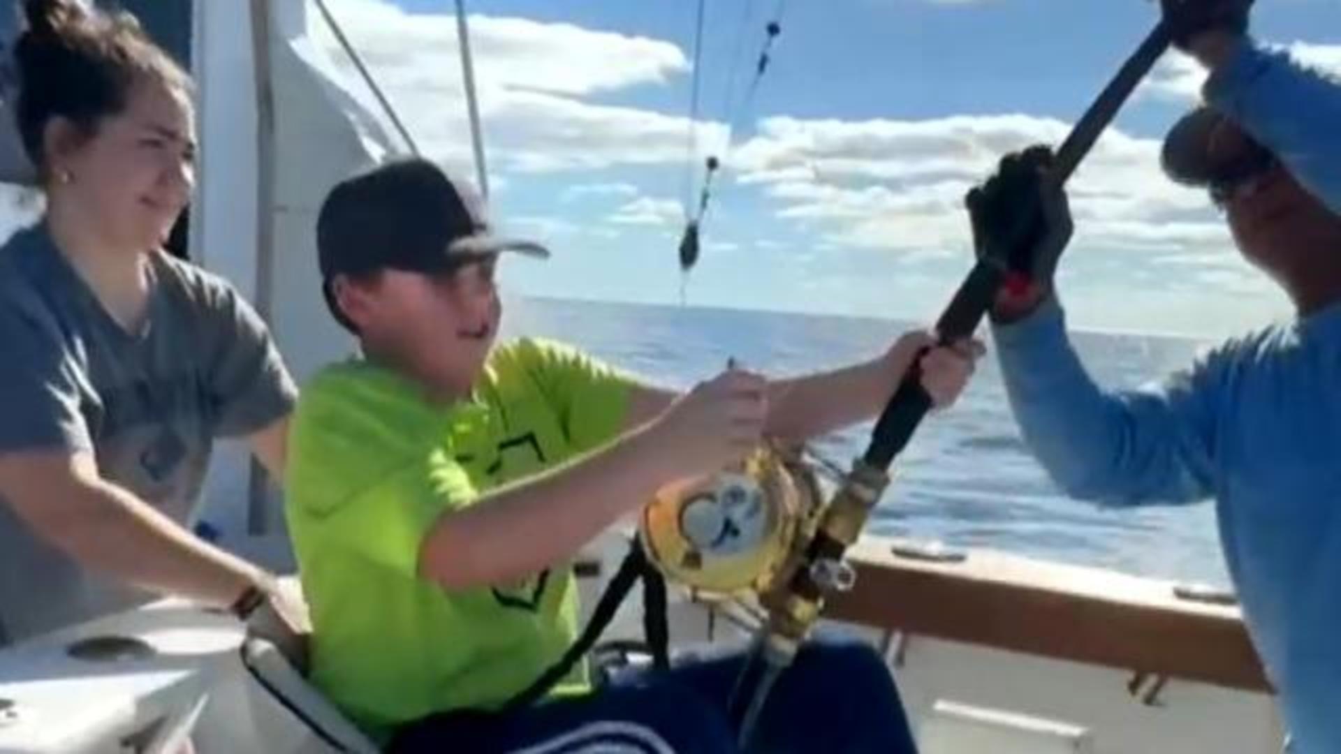 12-year-old boy catches great white shark off Florida coast - CBS