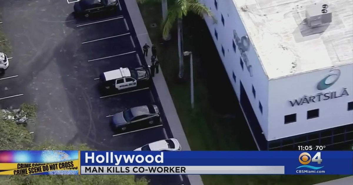 Man accused of using sledgehammer in killing of coworker in Hollywood