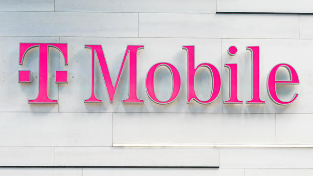 A T-Mobile Store Ahead Of Earnings Figures 