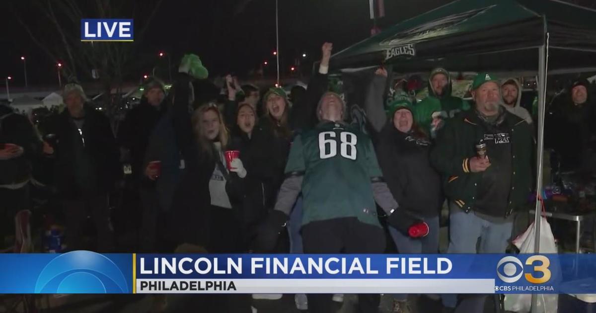 Tickets to Eagles-Giants game at Linc sell as high as $1,800 - CBS  Philadelphia