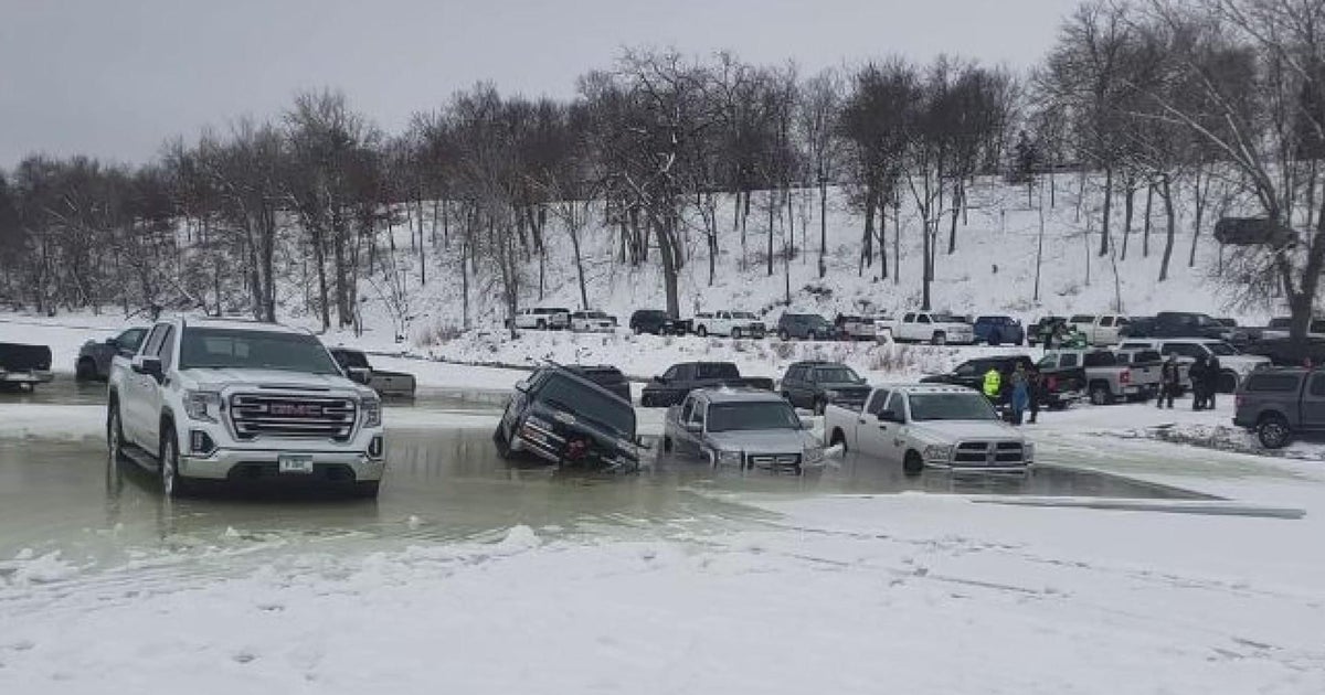 Cars sink through ice on Lake Pepin CBS Minnesota