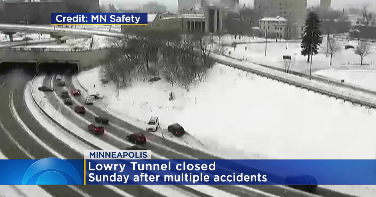 Multiple crashes force closure of Lowry Tunnel