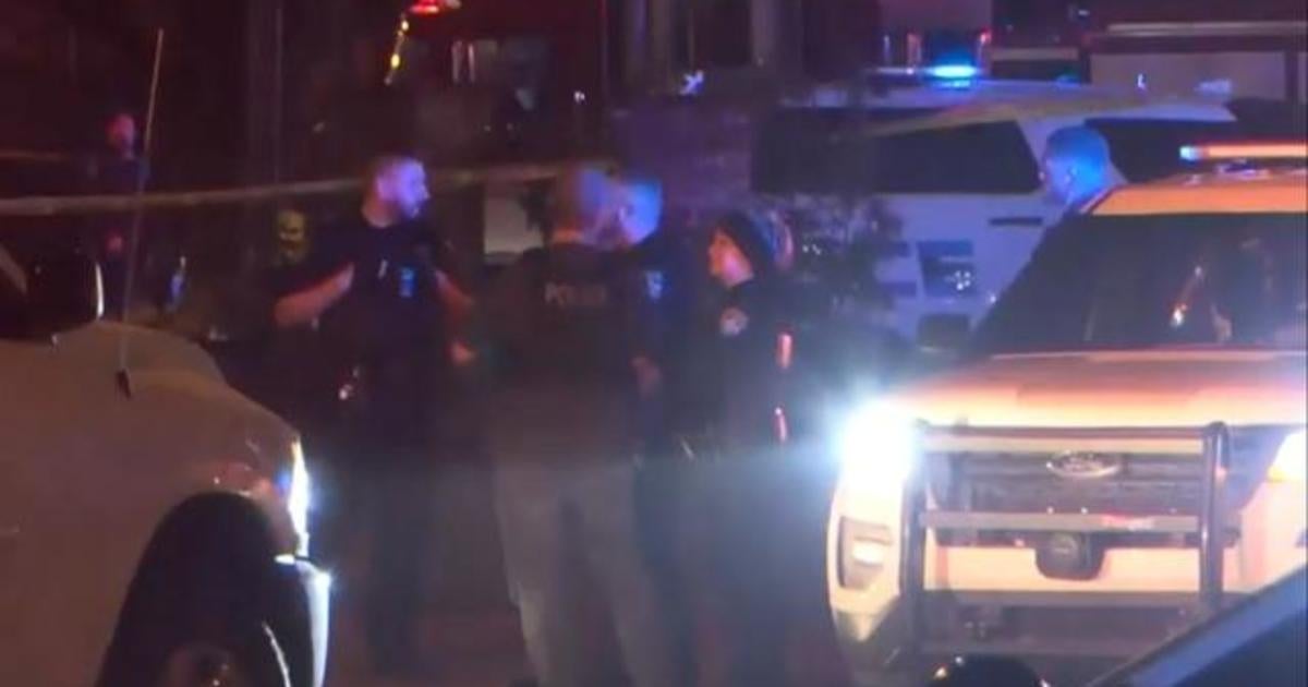 12 hurt in shooting at Baton Rouge nightclub - CBS News