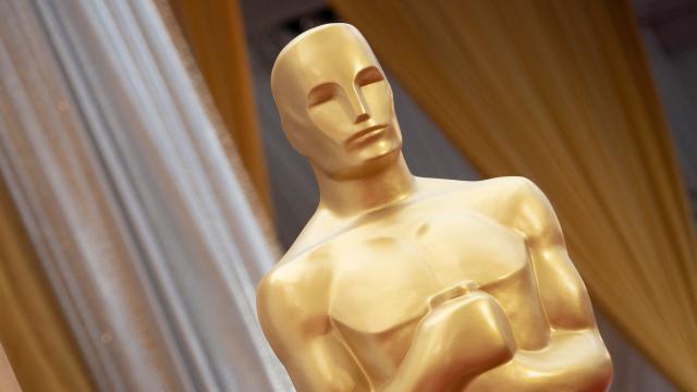 An Oscar statue is seen on the red carpet near the Dolby Theater in Los Angeles, California, on March 27, 2022. 