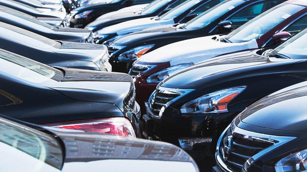 cars-in-lot.jpg 
