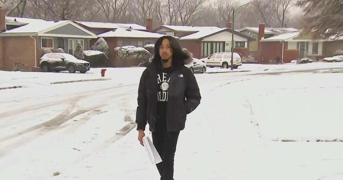 Chicago Man Robbed By Gunmen Twice In A Matter Of Months Cbs Chicago