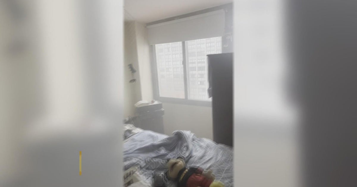 Kenwood high-rise residents say they saw fire out window - CBS Chicago