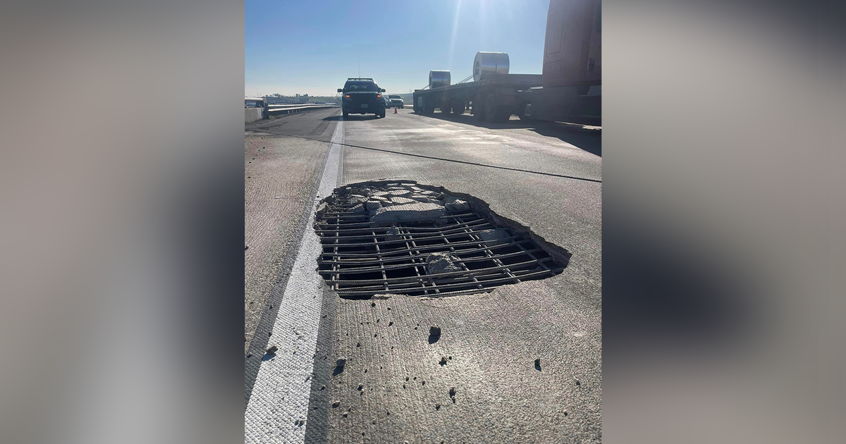 Lane on I-580 westbound closed due to emergency repairs