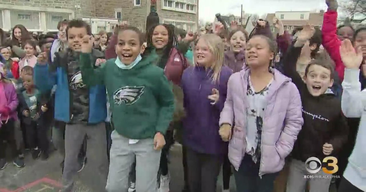 Students in Drexel Hill celebrate ahead of Eagles game - CBS Philadelphia