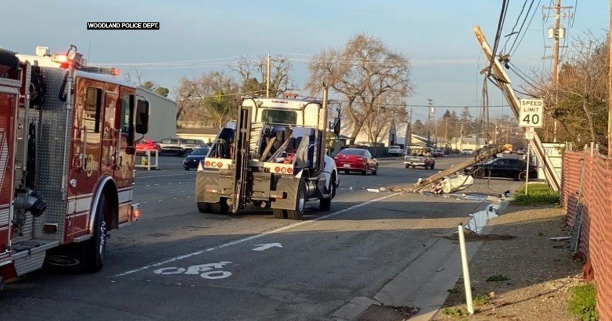 Power knocked out in Woodland neighborhood after crash