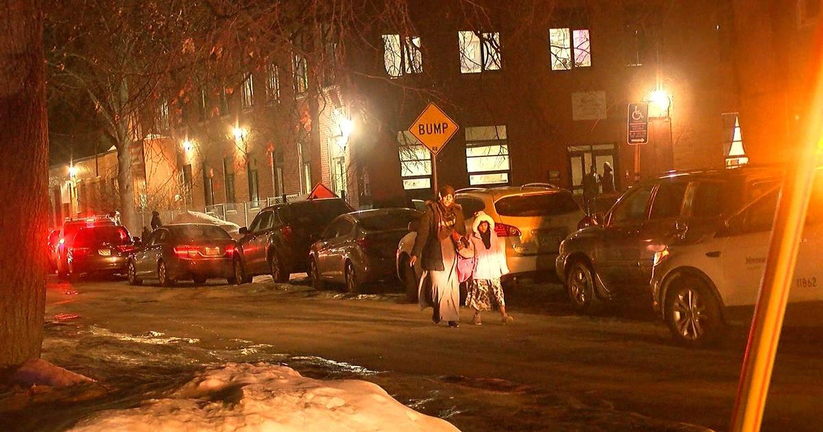 Overcrowded event leads to chaos at Minneapolis Islamic center