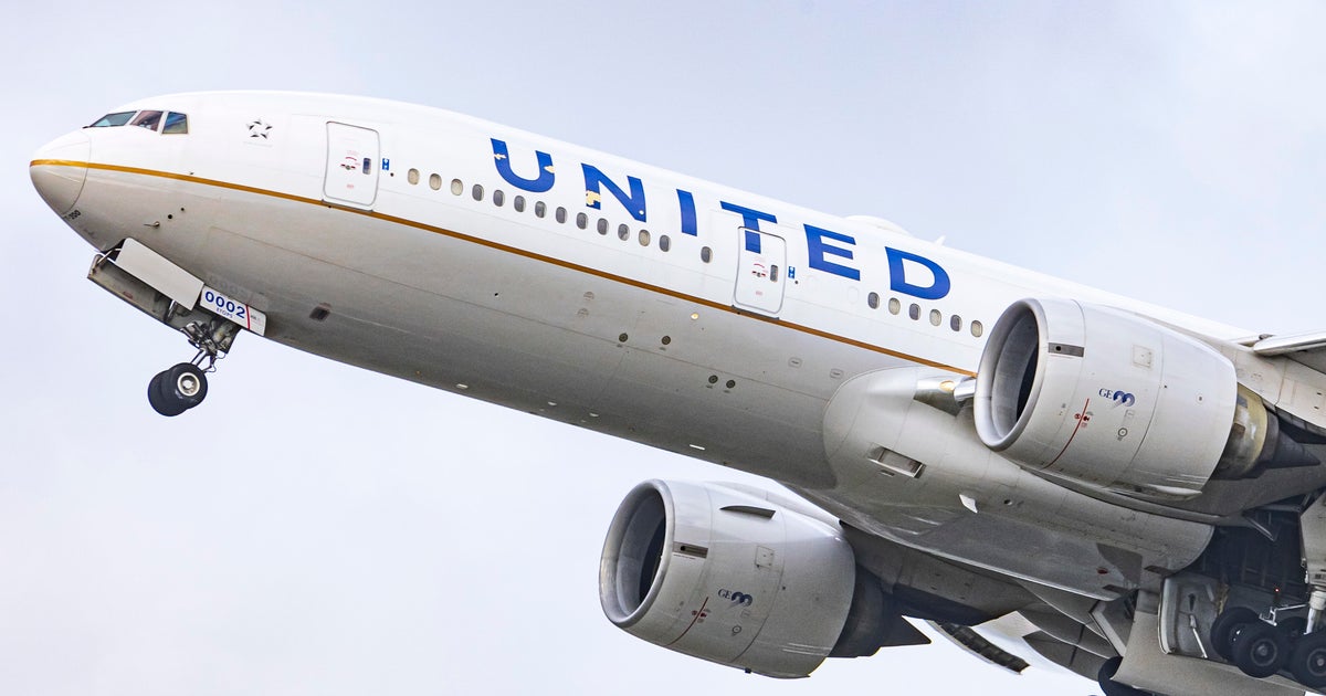 United Airlines resumes flights, lifts nationwide floor end right after United Airlines resumes flights, lifts nationwide floor end right after