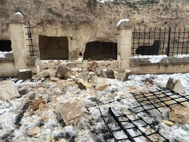 Historical Gaziantep Castle damaged successful nan 7.4 earthquake successful Turkiye 