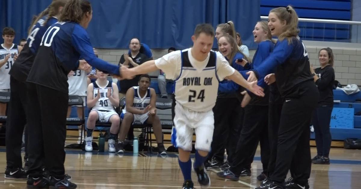 Royal Oak High School recognized as Unified Champion School CBS Detroit