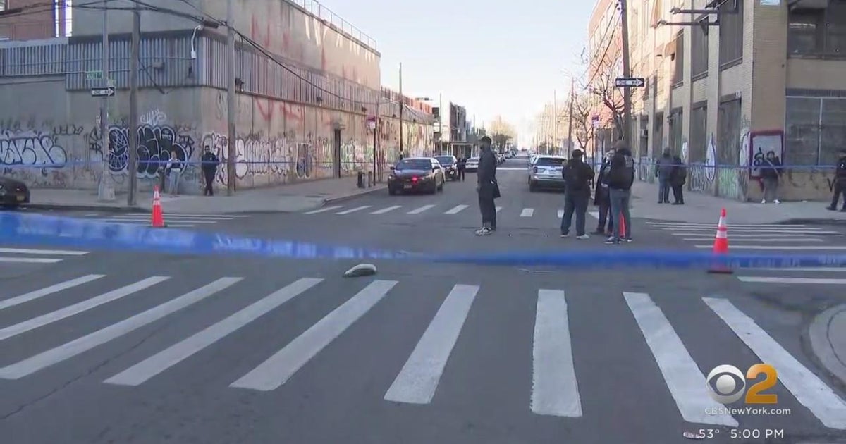 2 students, 1 staff member shot near Brooklyn school - CBS New York