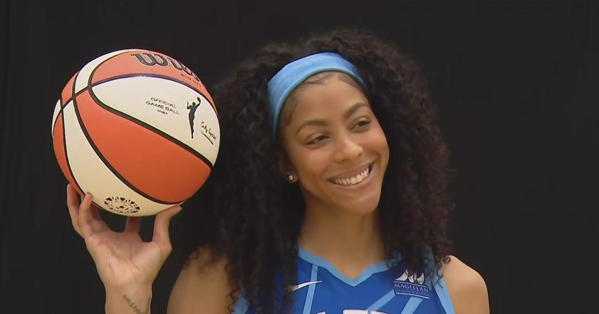 Homecoming queen: Candace Parker dazzles in Chicago Sky debut