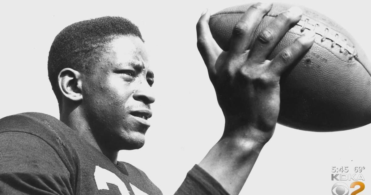 Willie Thrower: A perfect name for a trailblazing quarterback