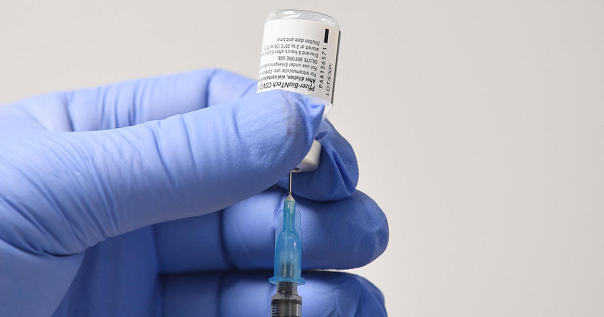 FDA signs off on updated COVID boosters. Here's what to know about the new vaccine shots for fall 2023.